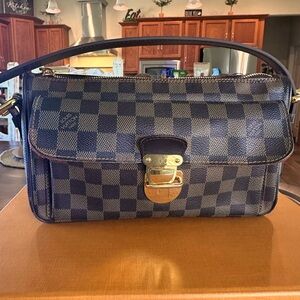 LOUIS VUITTON RAVELLO GM DAMIER EBENE
❌SOLD❌